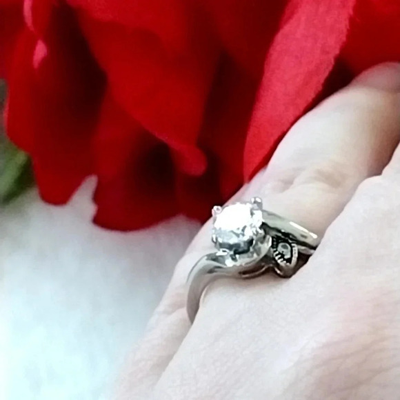 Women's Solitaire CZ Ring Hypoallergenic Stainless Steel | Size 10 - Picture 8 of 9